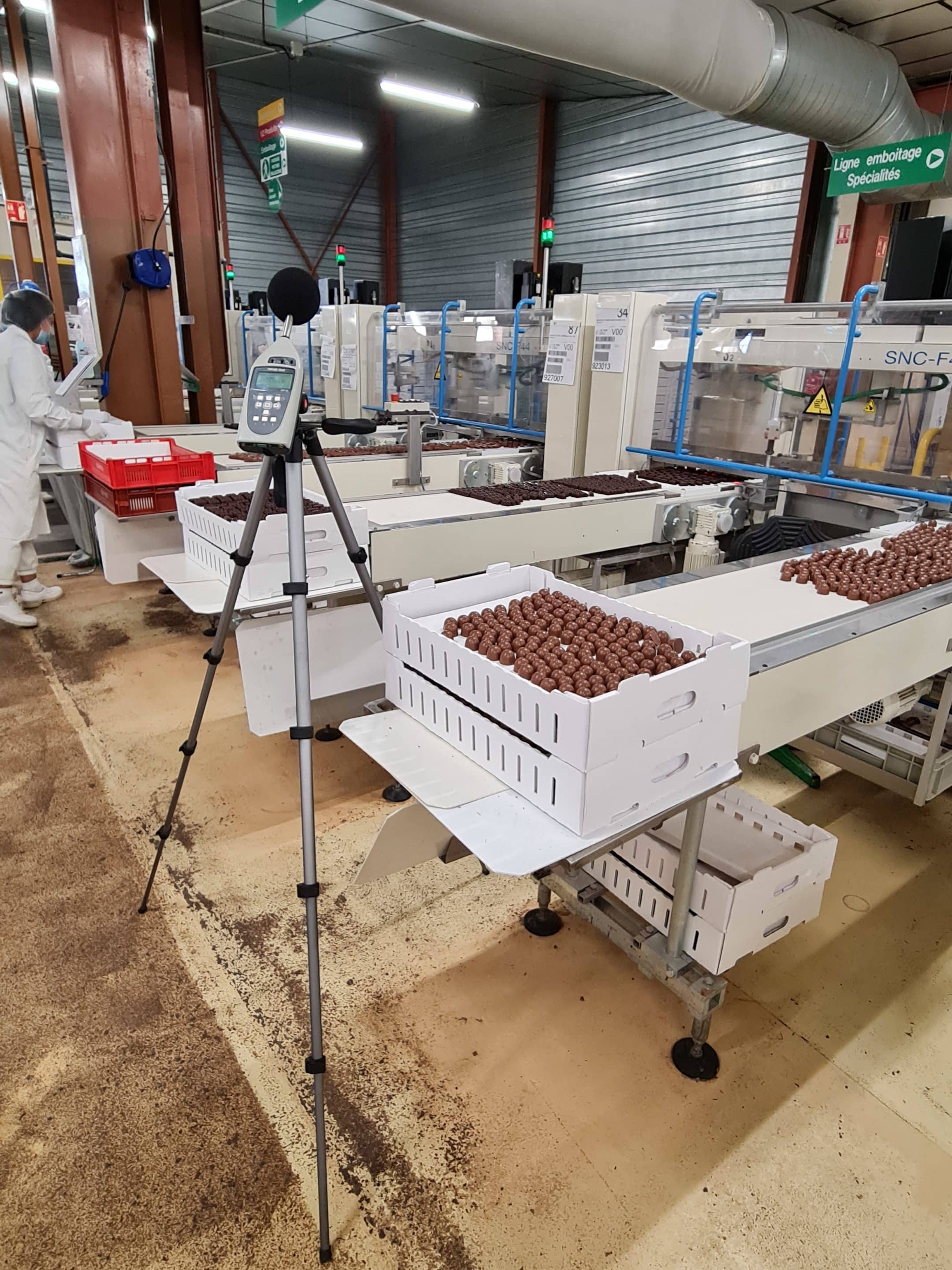 Cas client : Une cabine acoustique adaptée à la production de chocolat