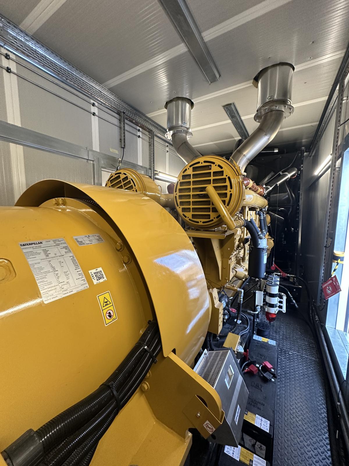 Réalisation des réseaux de fumisterie et du conduit de rejet dans un container groupe électrogène