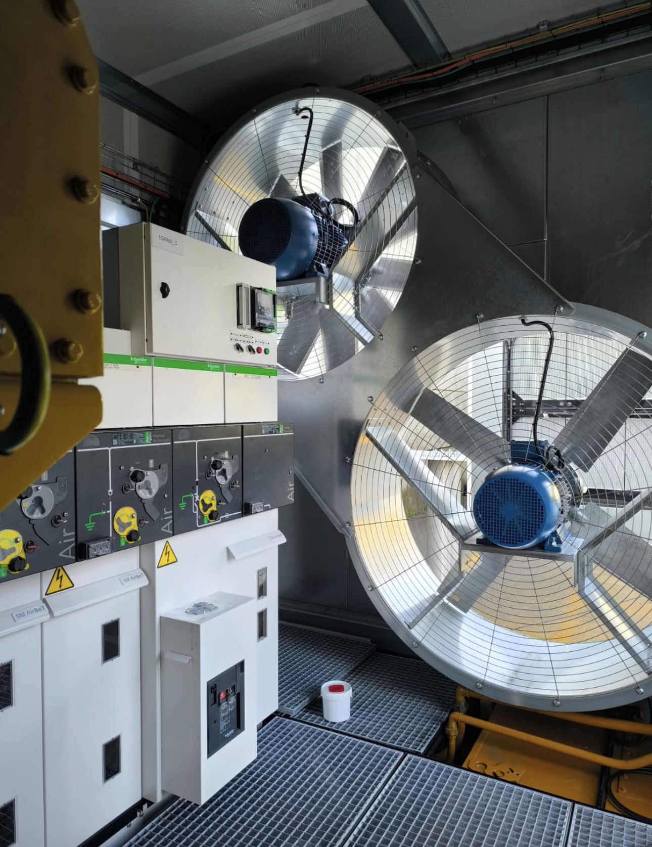 Ventilation d'un container groupe électrogène : la méthode de dimensionnement pas à pas 2 ventilateurs insufflation air container groupe electrogene